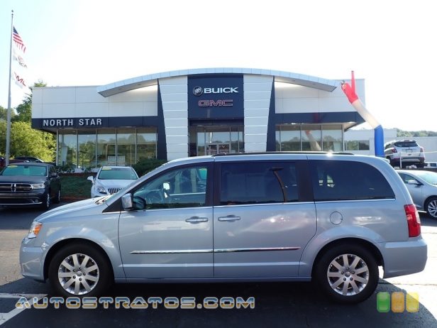 2013 Chrysler Town & Country Touring 3.6 Liter DOHC 24-Valve VVT Pentastar V6 6 Speed Automatic