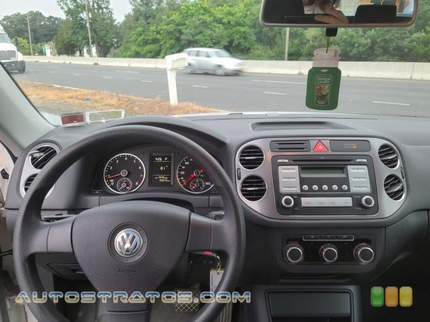 2010 Volkswagen Tiguan S 4Motion 2.0 Liter FSI Turbocharged DOHC 16-Valve VVT 4 Cylinder 6 Speed Tiptronic Automatic