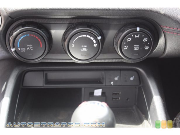 2019 Mazda MX-5 Miata Club 2.0 Liter SKYACVTIV-G DI DOHC 16-Valve VVT 4 Cylinder 6 Speed Manual