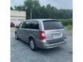 2016 Chrysler Town & Country Touring Photo 3