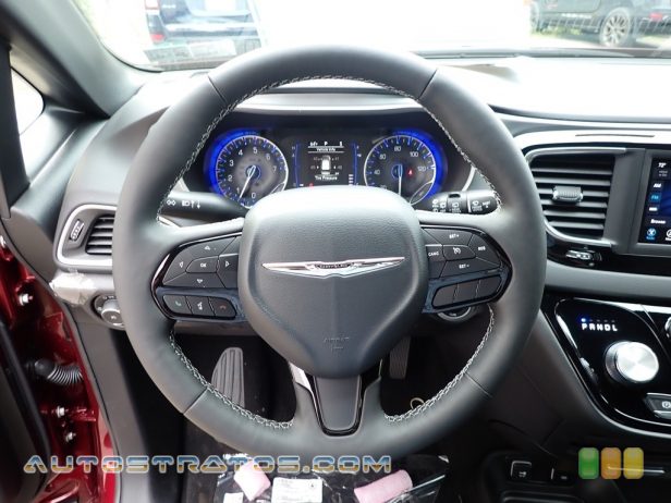 2020 Chrysler Pacifica Touring L 3.6 Liter DOHC 24-Valve VVT V6 9 Speed Automatic