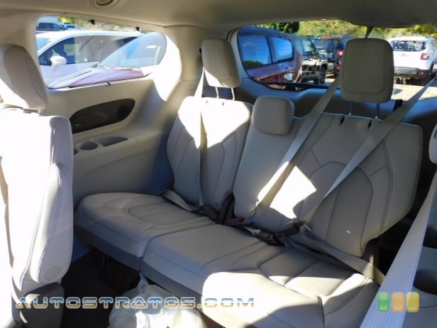 2020 Chrysler Pacifica Touring L Plus 3.6 Liter DOHC 24-Valve VVT V6 9 Speed Automatic