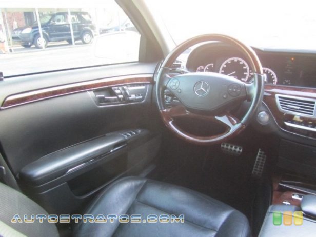 2010 Mercedes-Benz S 550 Sedan 5.5 Liter DOHC 32-Valve VVT V8 7 Speed Touch Shift Automatic