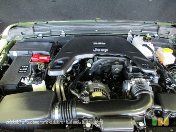 2020 Jeep Wrangler Sport 4x4 3.6 Liter DOHC 24-Valve VVT V6 8 Speed Automatic
