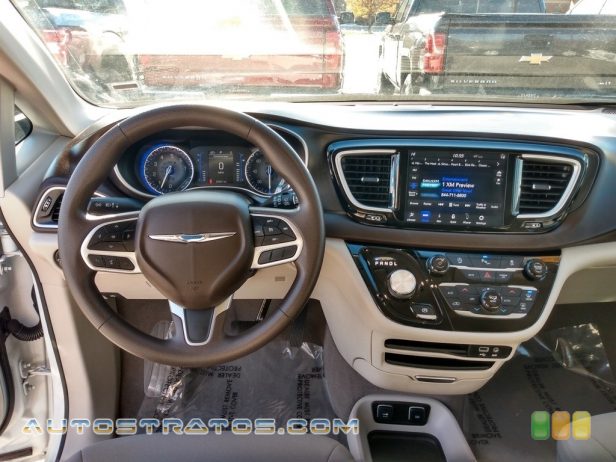 2020 Chrysler Pacifica Touring 3.6 Liter DOHC 24-Valve VVT V6 9 Speed Automatic