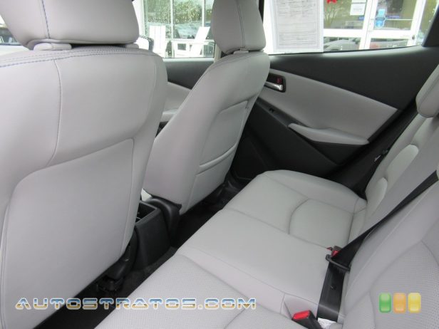 2020 Toyota Yaris XLE 1.5 Liter DOHC 16-Valve VVT-i 4 Cylinder 6 Speed Automatic