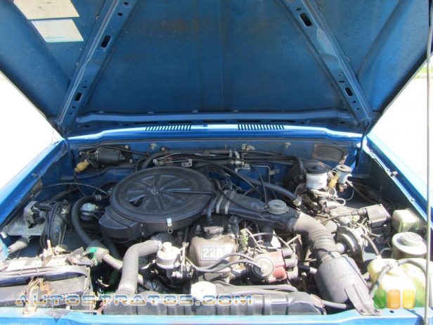 1981 Toyota Pickup Deluxe 2.4 Liter SOHC 8-Valve 22R 4 Cylinder 5 Speed Manual