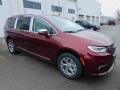 2021 Chrysler Pacifica Limited AWD Photo 3