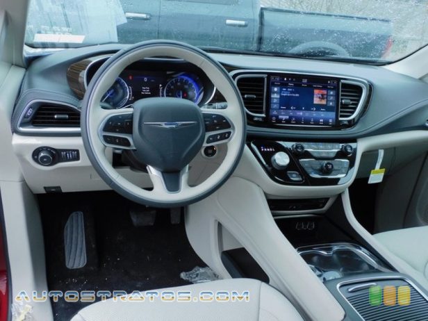 2021 Chrysler Pacifica Limited AWD 3.6 Liter DOHC 24-Valve VVT Pentastar V6 9 Speed Automatic