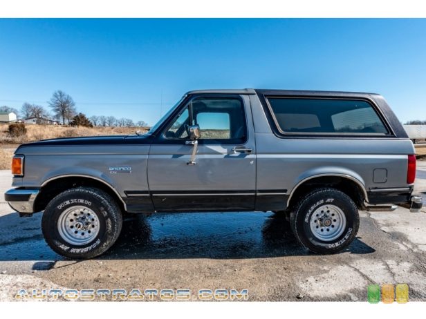 1989 Ford Bronco XLT 4x4 5.8 Liter OHV 16-Valve V8 5 Speed Manual
