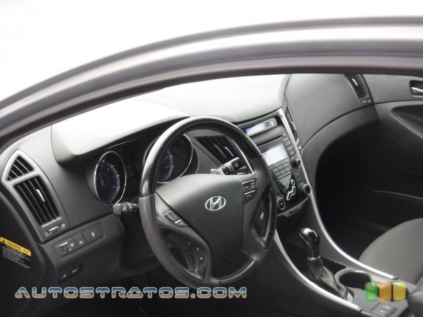 2013 Hyundai Sonata SE 2.4 Liter DOHC 16-Valve D-CVVT 4 Cylinder 6 Speed Shiftronic Automatic