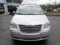 2009 Chrysler Town & Country Limited Photo 13