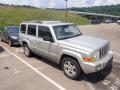 2008 Jeep Commander Limited 4x4 Photo 2