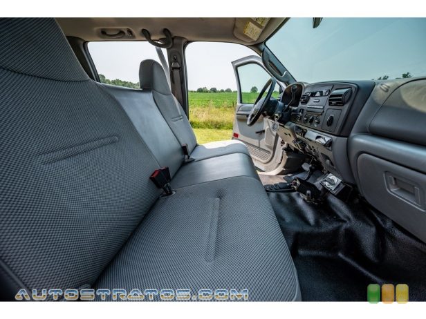 2006 Ford F250 Super Duty XL Crew Cab 4x4 5.4 Liter SOHC 24V VVT Triton V8 5 Speed Automatic