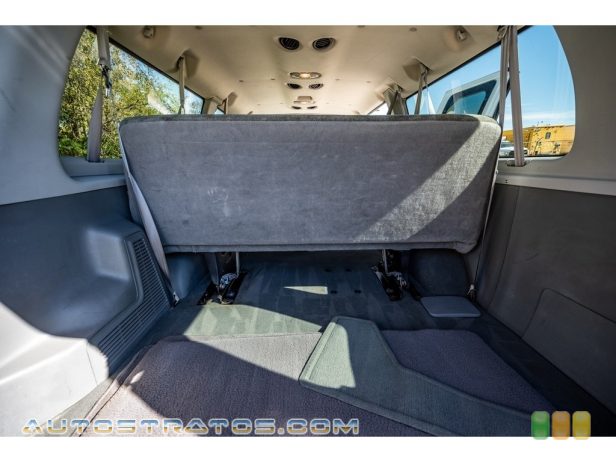 2004 Ford E Series Van E350 Super Duty XLT 15 Passenger 5.4 Liter SOHC 16-Valve Triton V8 4 Speed Automatic