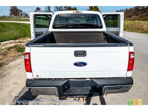 2016 Ford F250 Super Duty XLT Crew Cab 4x4 6.7 Liter Power Stroke OHV 32-Valve Turbo-Diesel V8 6 Speed SelectShift Automatic