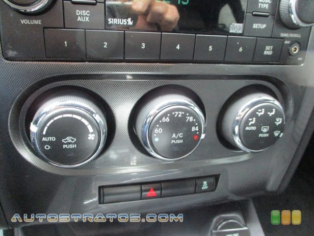 2011 Dodge Challenger SE 3.6 Liter DOHC 24-Valve VVT Pentastar V6 5 Speed AutoStick Automatic