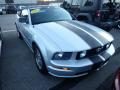2005 Ford Mustang GT Premium Convertible Photo 2
