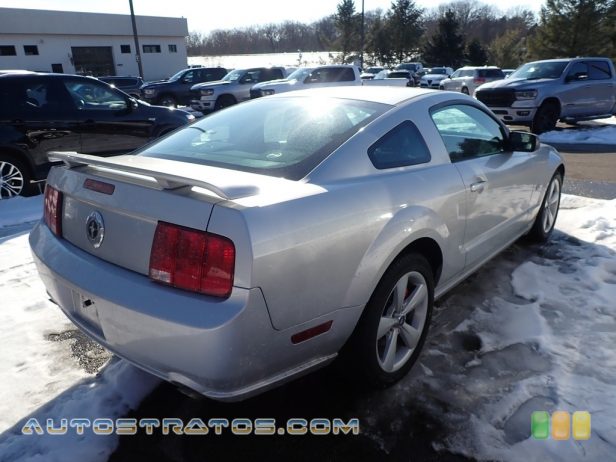 2005 Ford Mustang GT Deluxe Coupe 4.6 Liter SOHC 24-Valve VVT V8 5 Speed Automatic