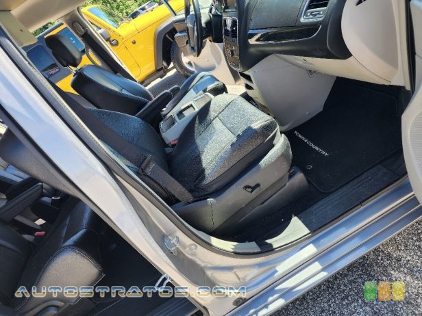 2015 Chrysler Town & Country Touring-L 3.6 Liter DOHC 24-Valve VVT Pentastar V6 6 Speed Automatic