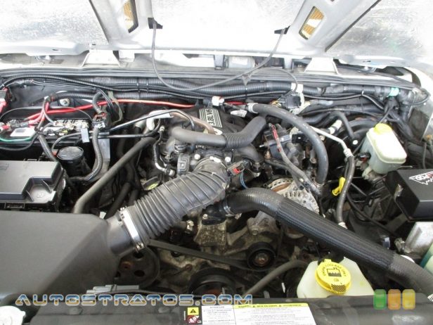 2007 Jeep Wrangler Sahara 4x4 3.8 Liter OHV 12-Valve V6 6 Speed Manual