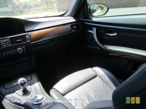2008 BMW M3 Coupe 4.0 Liter DOHC 32-Valve VVT V8 7 Speed M Double-Clutch