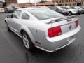 2005 Ford Mustang GT Premium Coupe Photo 6
