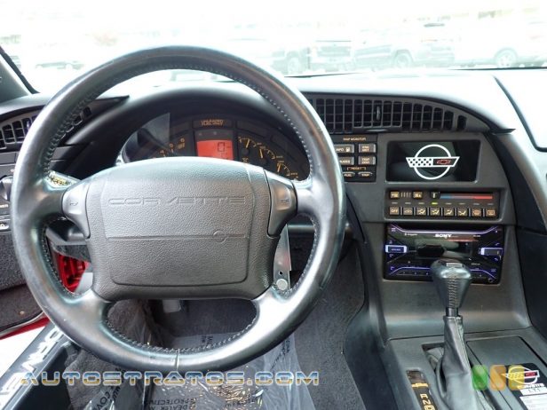 1993 Chevrolet Corvette Coupe 5.7 Liter OHV 16-Valve LT1 V8 4 Speed Automatic