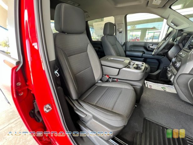 2024 Chevrolet Silverado 2500HD Custom Crew Cab 4x4 6.6 Liter DI OHV 16-Valve VVT V8 10 Speed Automatic