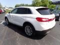 2016 Lincoln MKX Reserve AWD Photo 3