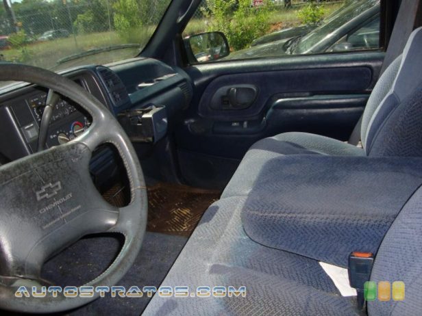 1995 Chevrolet C/K C1500 Regular Cab 5.7 Liter OHV 16-Valve V8 4 Speed Automatic