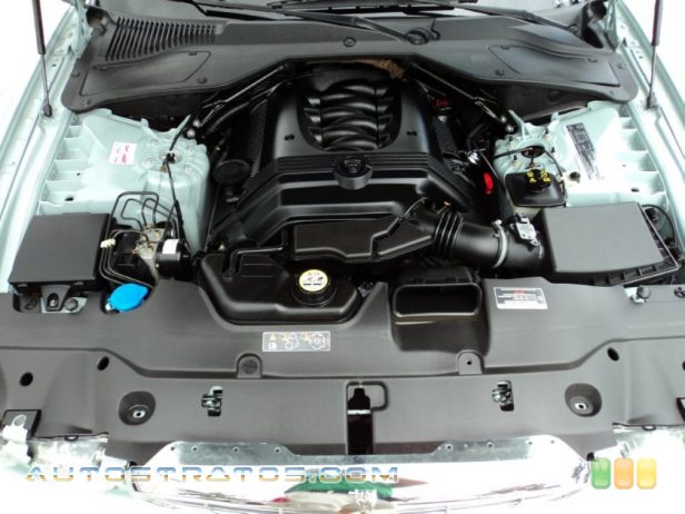 2004 Jaguar XJ Vanden Plas 4.2 Liter DOHC 32-Valve V8 6 Speed Automatic