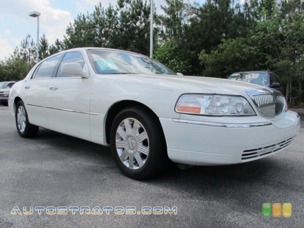 2005 Lincoln Town Car Signature 4.6 Liter SOHC 16-Valve V8 4 Speed Automatic