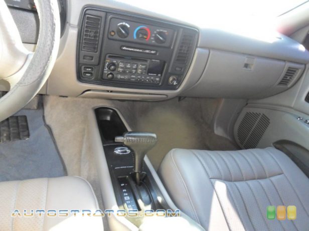 1996 Chevrolet Caprice Classic Sedan 5.7 Liter OHV 16-Valve V8 4 Speed Automatic
