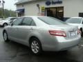 2011 Toyota Camry LE Photo 6