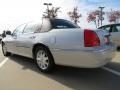 2004 Lincoln Town Car Ultimate Photo 2