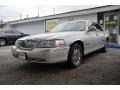 2006 Lincoln Town Car Signature Limited Photo 1