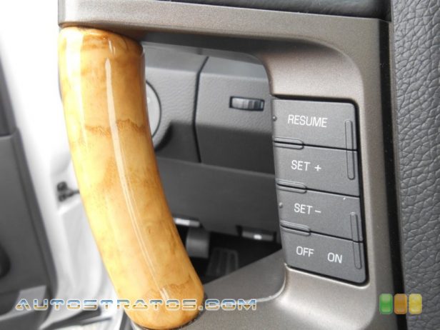 2011 Lincoln Navigator L 4x4 5.4 Liter SOHC 24-Valve Flex-Fuel V8 6 Speed Automatic