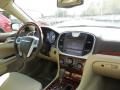 2011 Chrysler 300 C Hemi Photo 11