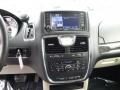 2011 Chrysler Town & Country Touring Photo 16