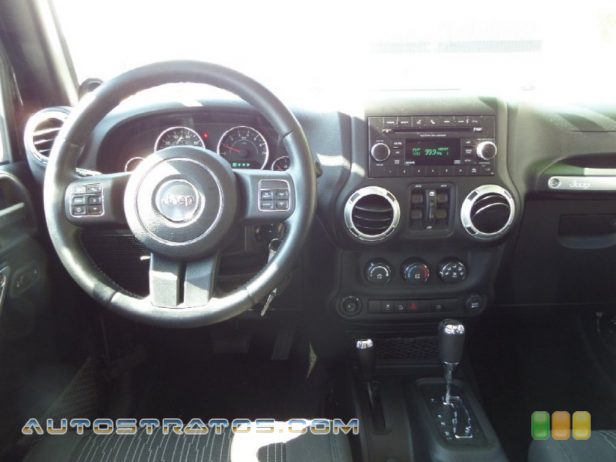 2012 Jeep Wrangler Unlimited Rubicon 4x4 3.6 Liter DOHC 24-Valve VVT Pentastar V6 5 Speed Automatic