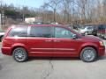 2014 Chrysler Town & Country Touring-L Photo 6