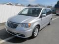 2011 Chrysler Town & Country Touring Photo 9