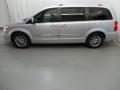 2011 Chrysler Town & Country Limited Photo 4