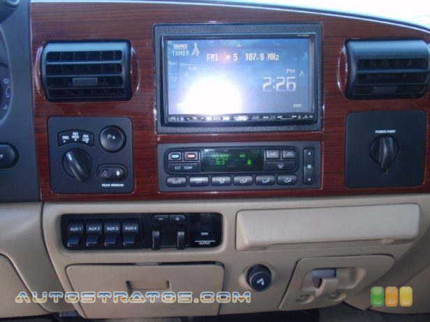 2006 Ford F250 Super Duty Lariat Crew Cab 4x4 6.0 Liter OHV 32 Valve Power Stroke Turbo Diesel V8 5 Speed Automatic