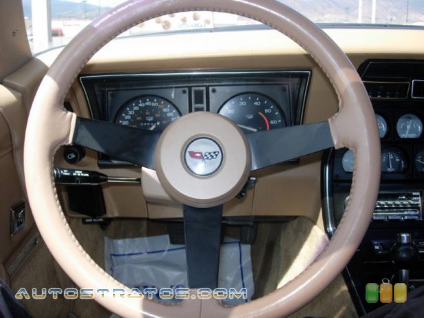 1982 Chevrolet Corvette Coupe 350 cid OHV 16-Valve V8 4 Speed Automatic