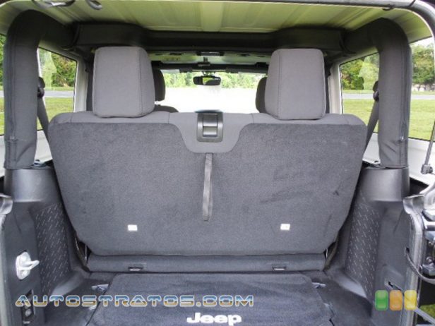 2014 Jeep Wrangler Sport 4x4 3.6 Liter DOHC 24-Valve VVT V6 5 Speed Automatic