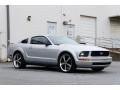 2007 Ford Mustang V6 Deluxe Coupe Photo 4