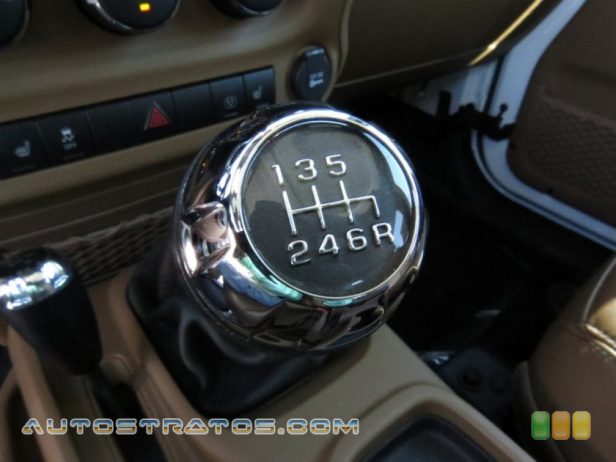 2013 Jeep Wrangler Unlimited Sahara 4x4 3.6 Liter DOHC 24-Valve VVT Pentastar V6 6 Speed Manual