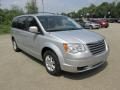 2010 Chrysler Town & Country Touring Photo 14